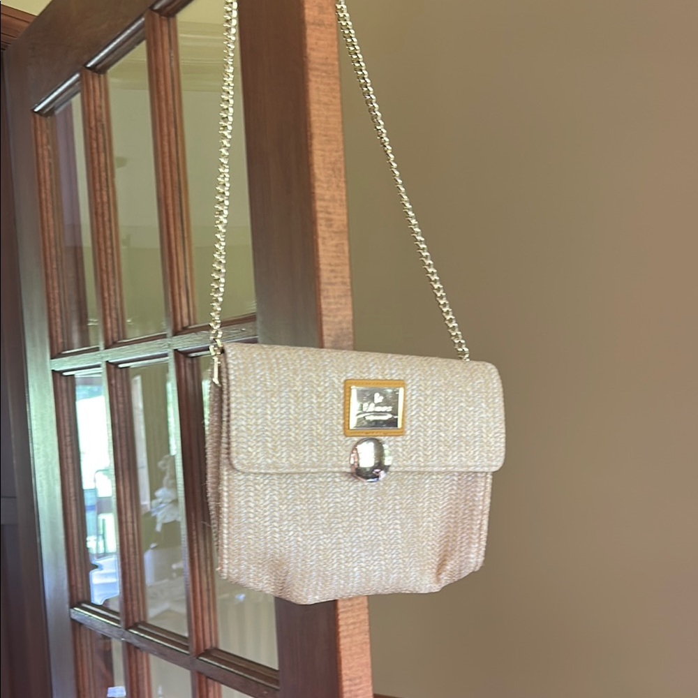 Elegant Cream Shoulder Bag